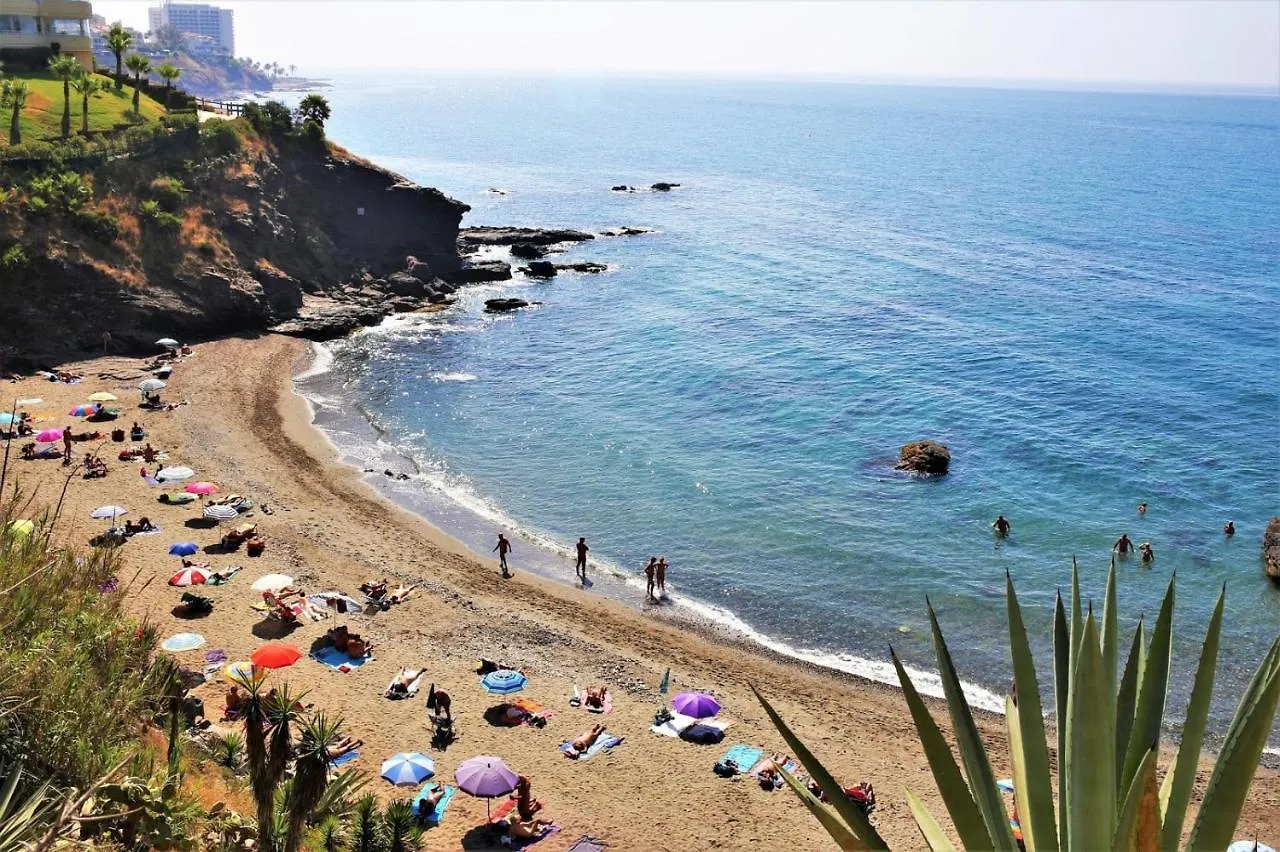 Piso En Zona Tranquila De - Torrequebrada Golf Apartman Benalmádena
